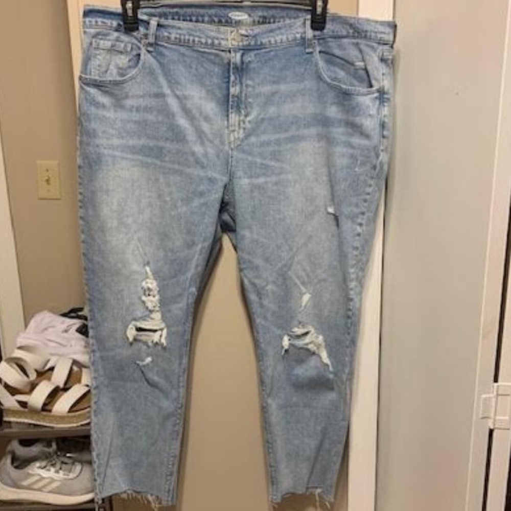 Old Navy Distressed Midrise Boyfriend Jeans